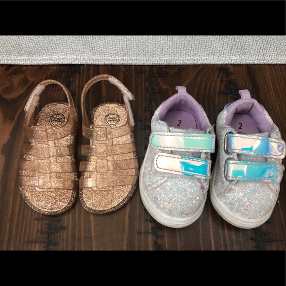 Baby girl shoes - Picture 1 of 3